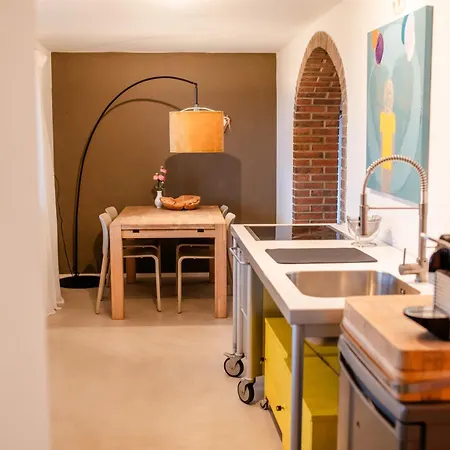 Heartart Apartment *